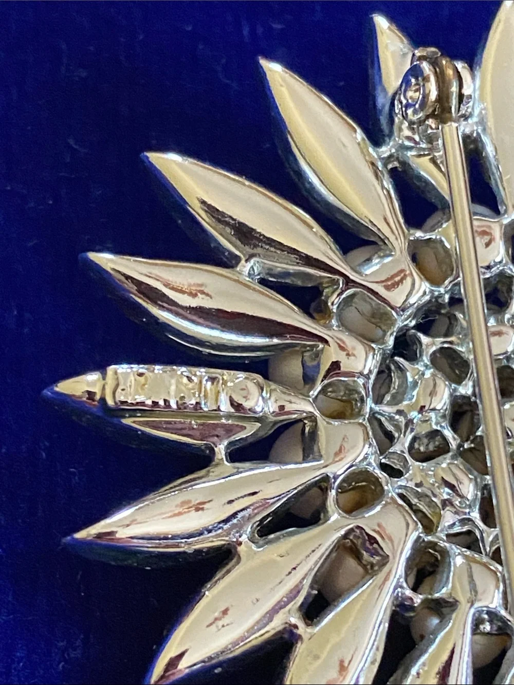 Vintage Lisner Stamped Stunning Pearl Crystal Sunburst Brooch